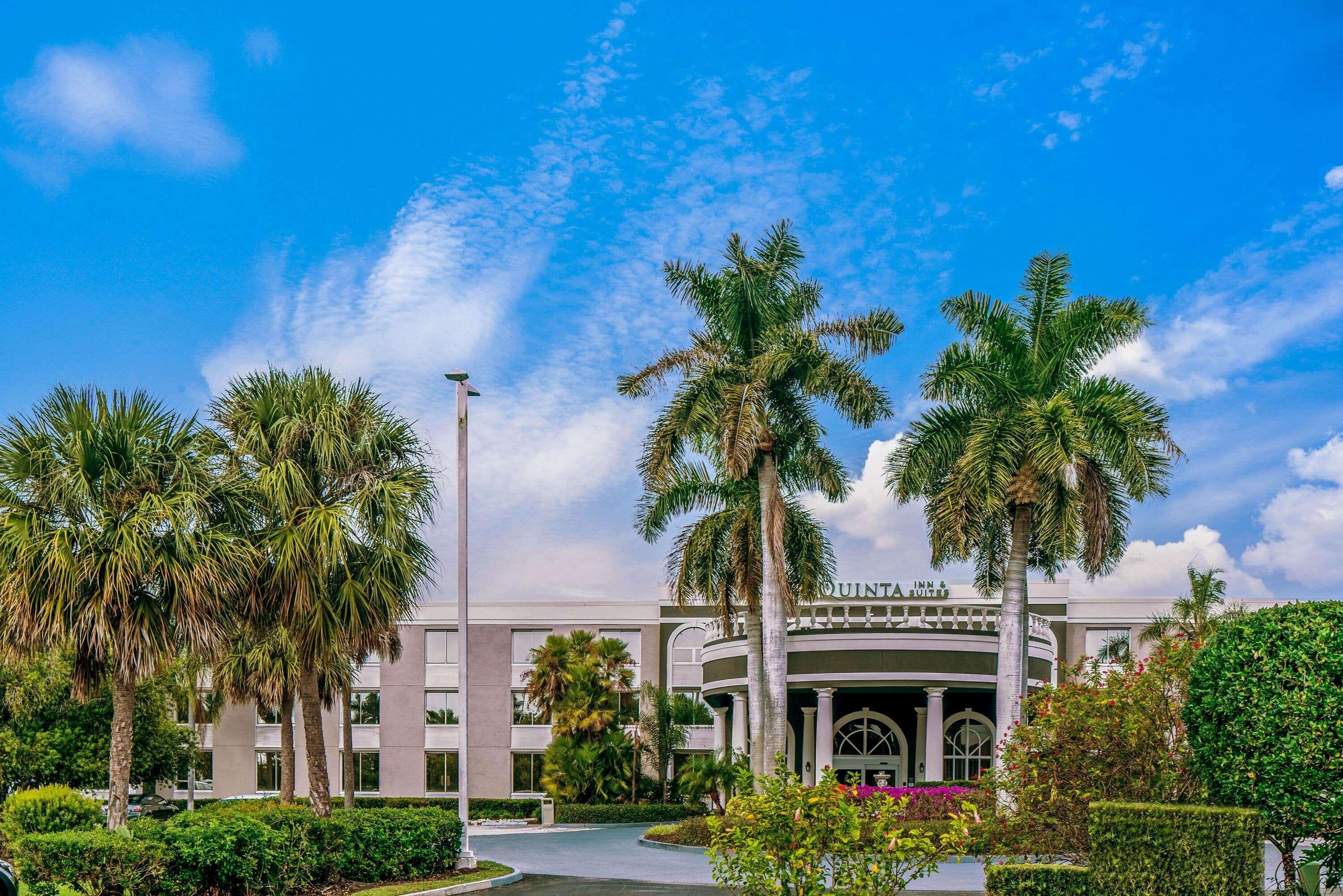 La Quinta By Wyndham Naples Downtown Otel Dış mekan fotoğraf
