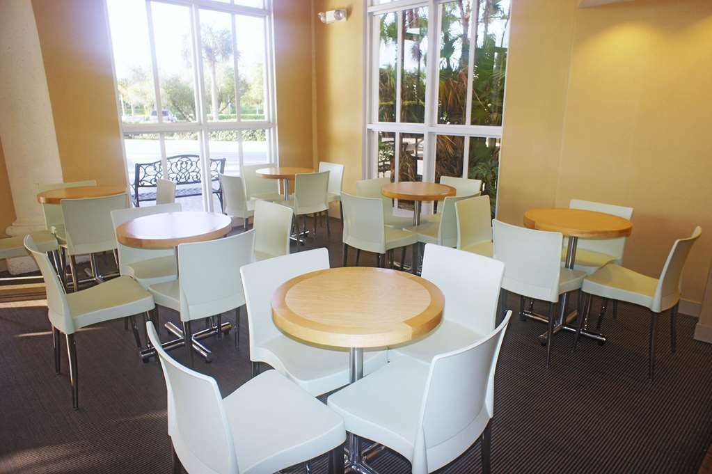 La Quinta By Wyndham Naples Downtown Otel Konforlar fotoğraf